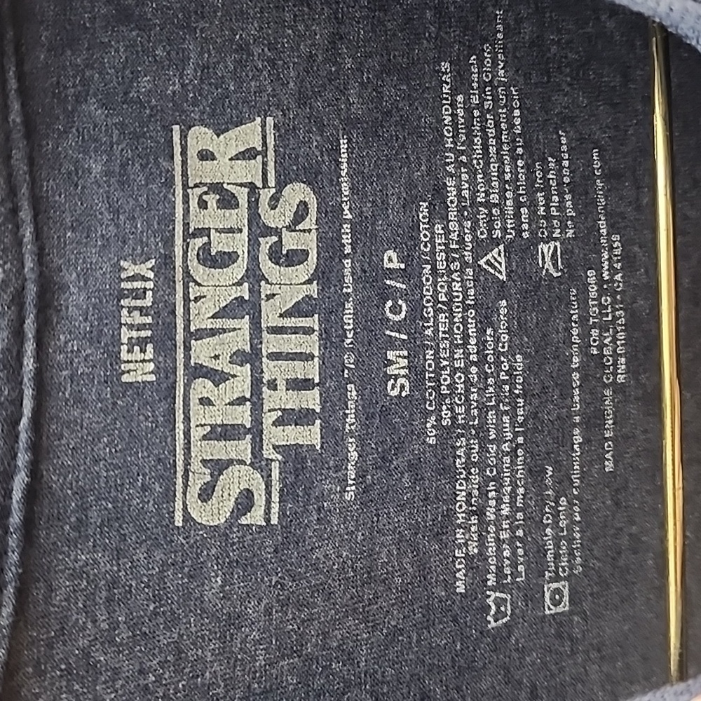Netflix Stranger Things T-Shirt size Small - Picture 3 of 4